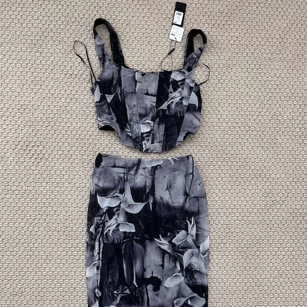 Size M - Two piece set black/combo